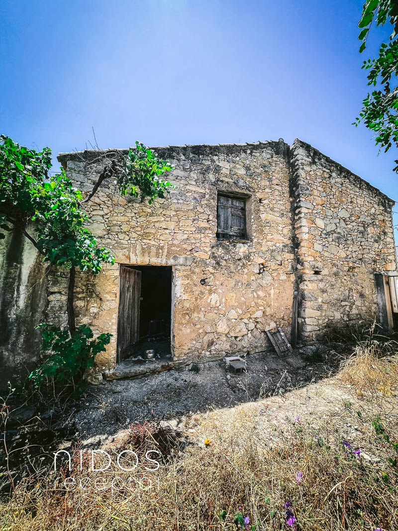 senas akmeninis namas Portugalijoje